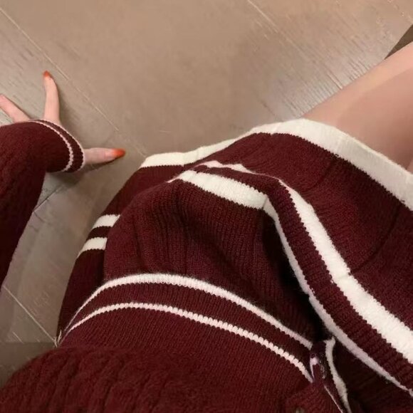 Polo Ralph Lauren  Christmas Limited Edition Embroidered Wool Cardigan Set - Picture 4 of 7